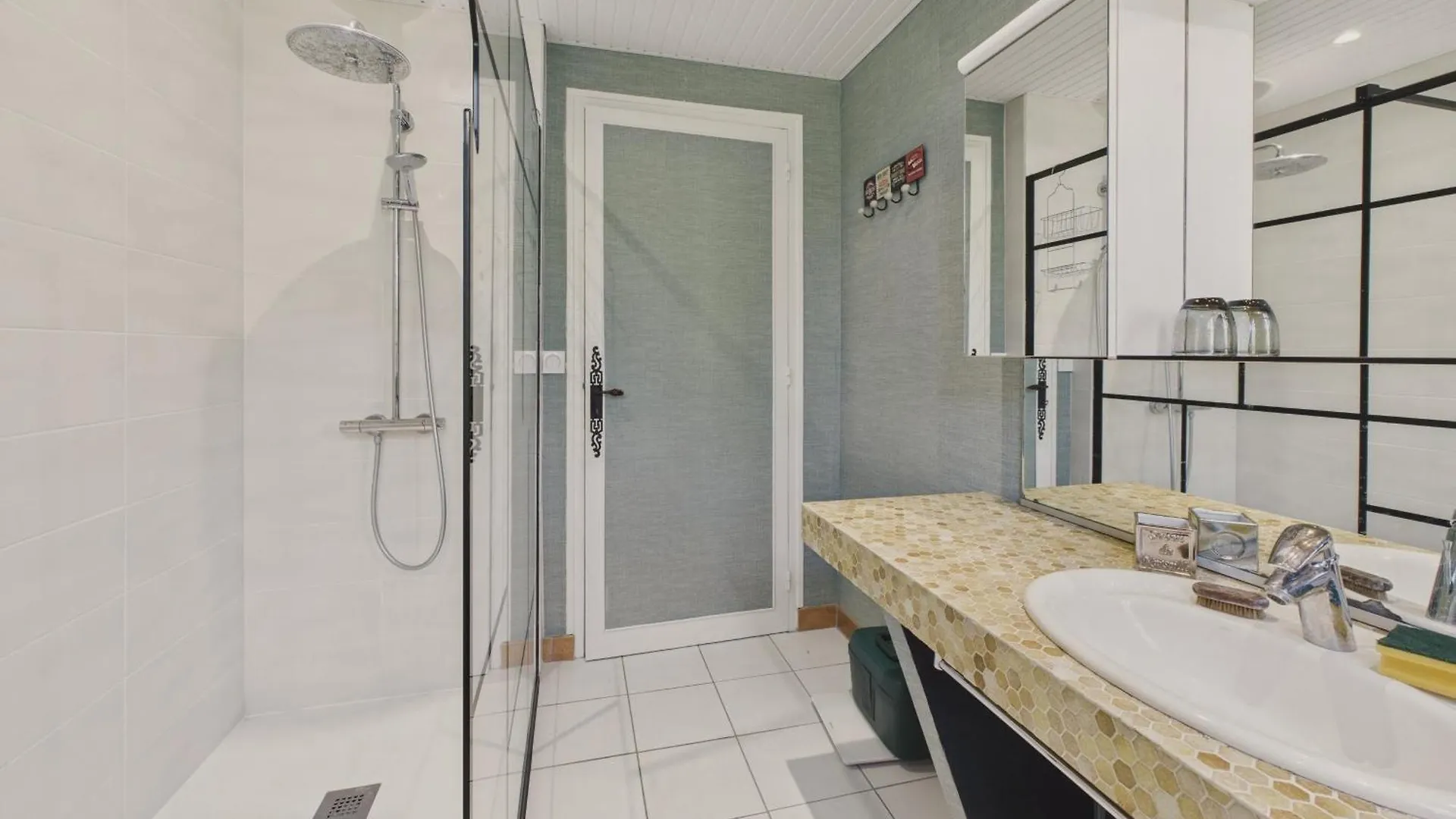 Semesterbostad Maison Pour 10 Avec Grand Jardin A 250M De La Mer Louannec Frankrike